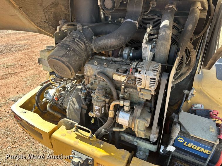 image for item ER4802 2013 John Deere 244J wheel loader