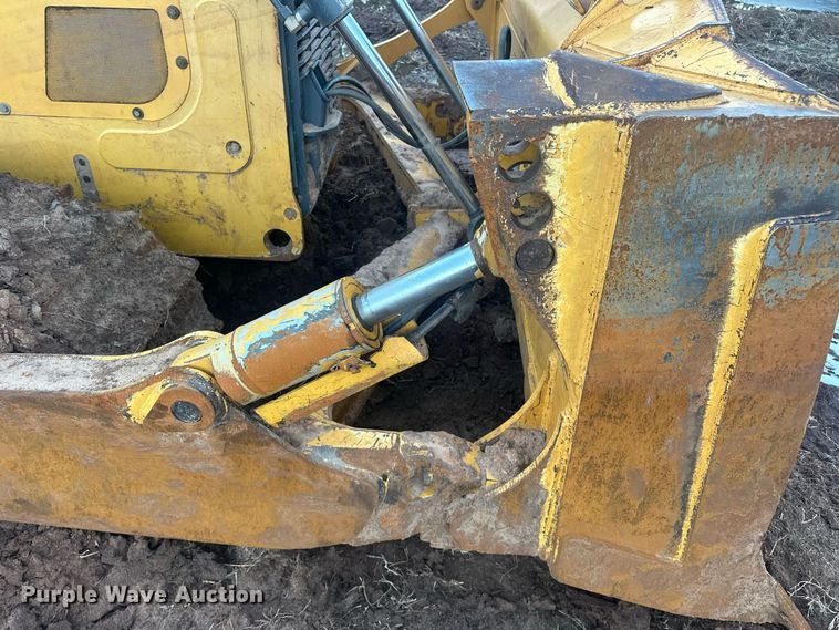 image for item ER4828 2012 John Deere 750K dozer