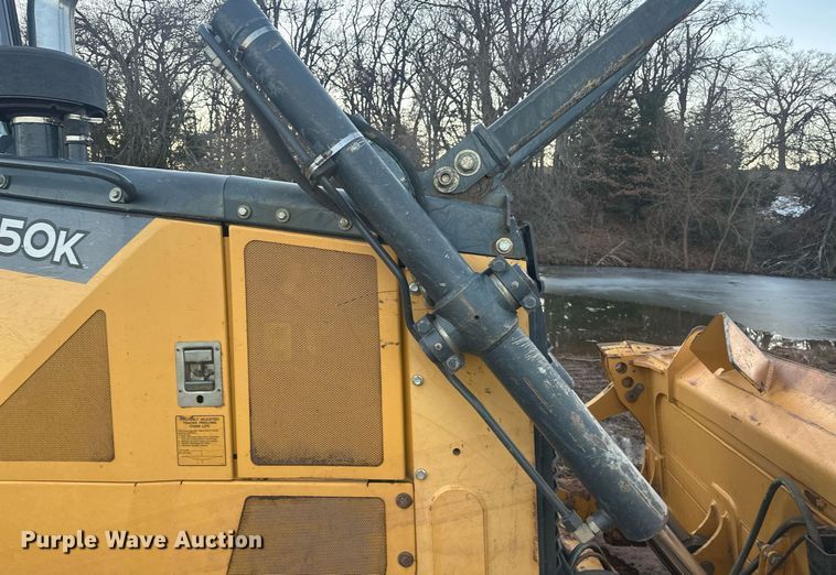 image for item ER4828 2012 John Deere 750K dozer