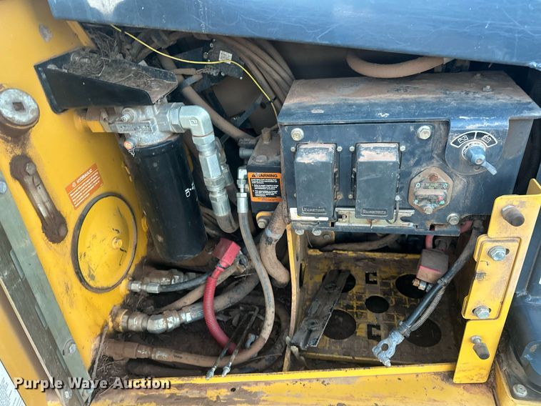 image for item ER4828 2012 John Deere 750K dozer