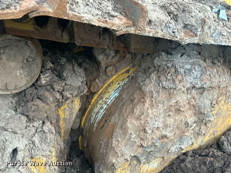 image for item ER4828 2012 John Deere 750K dozer