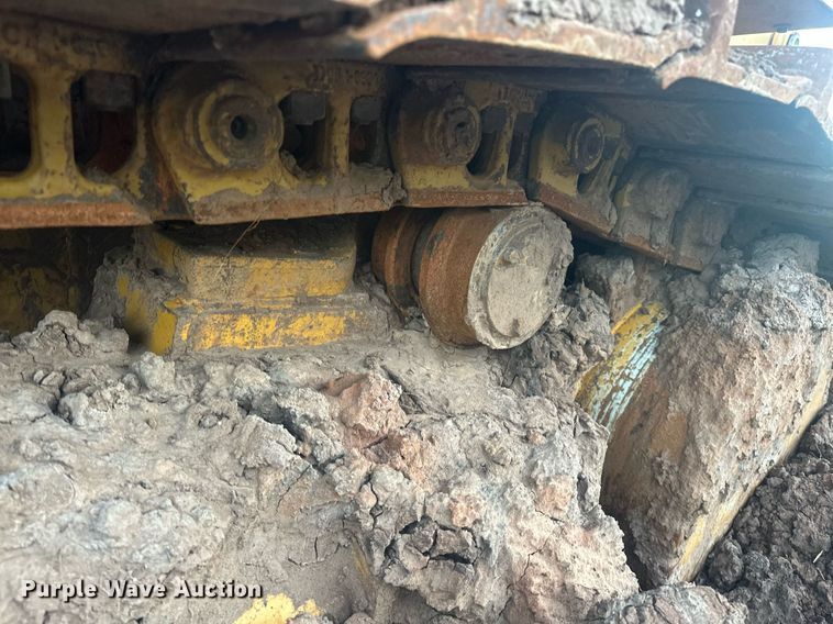 image for item ER4828 2012 John Deere 750K dozer