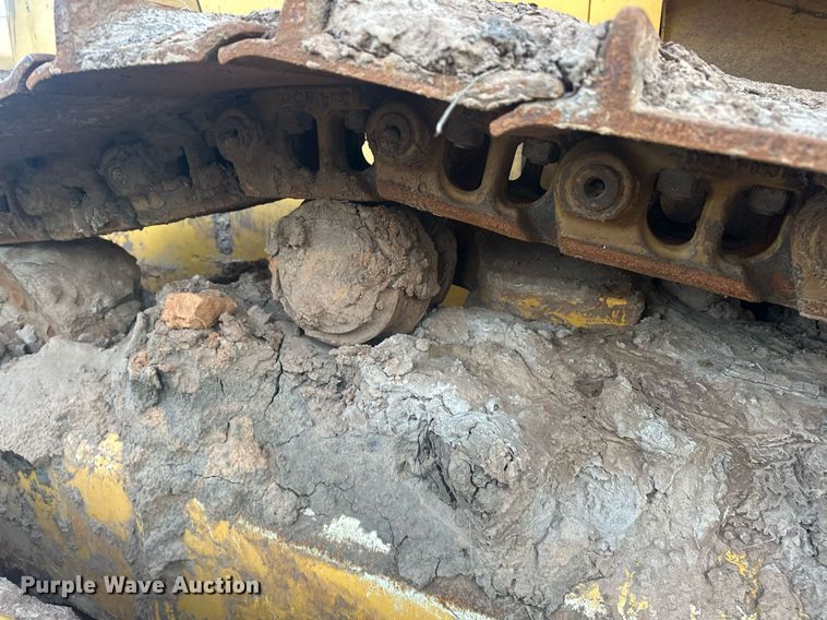 image for item ER4828 2012 John Deere 750K dozer