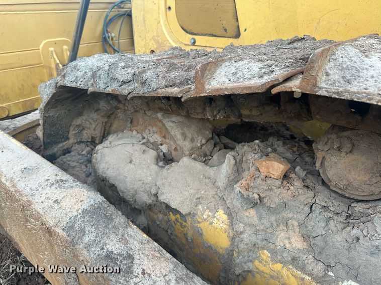 image for item ER4828 2012 John Deere 750K dozer