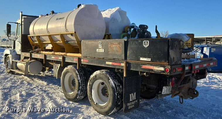 image for item ER5059 2000 Freightliner CC Conventional flatbed truck