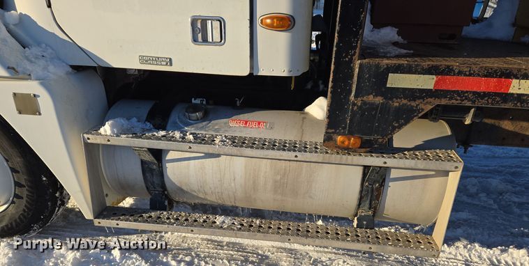 image for item ER5059 2000 Freightliner CC Conventional flatbed truck