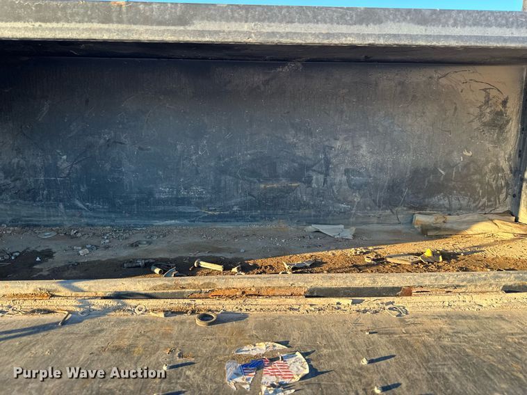 image for item ER5059 2000 Freightliner CC Conventional flatbed truck