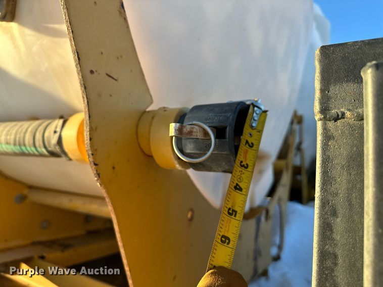 image for item ER5059 2000 Freightliner CC Conventional flatbed truck