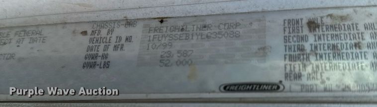 image for item ER5059 2000 Freightliner CC Conventional flatbed truck