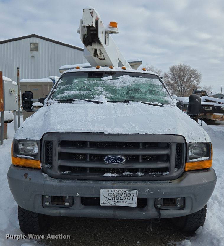 image for item ER5060 1999 Ford F450 Super Duty bucket truck