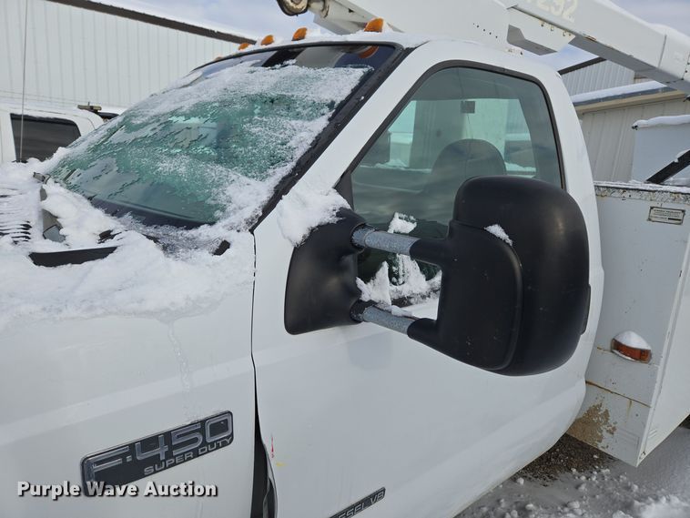 image for item ER5060 1999 Ford F450 Super Duty bucket truck