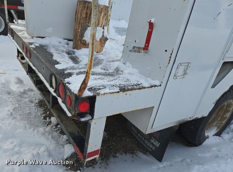 image for item ER5060 1999 Ford F450 Super Duty bucket truck