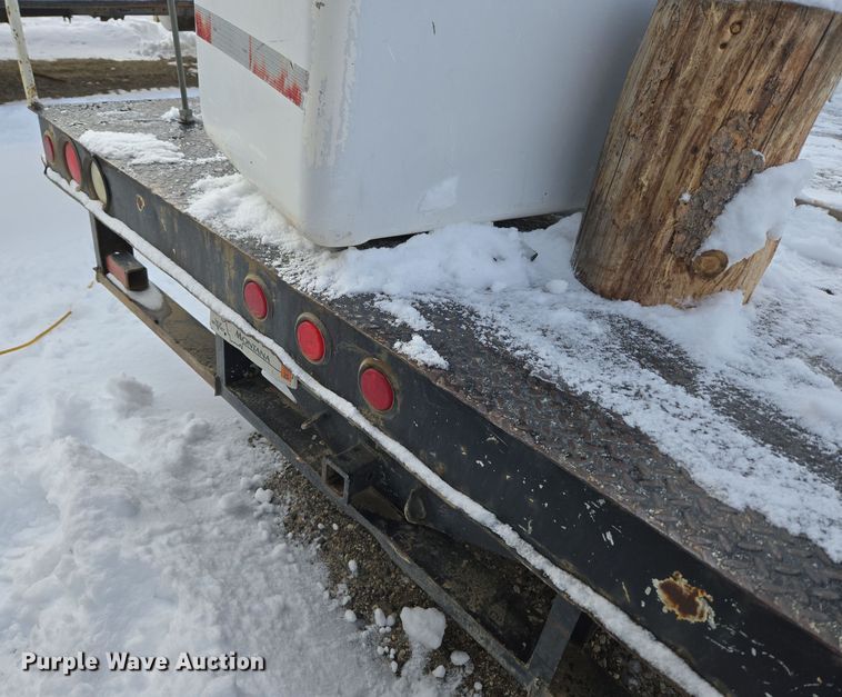 image for item ER5060 1999 Ford F450 Super Duty bucket truck