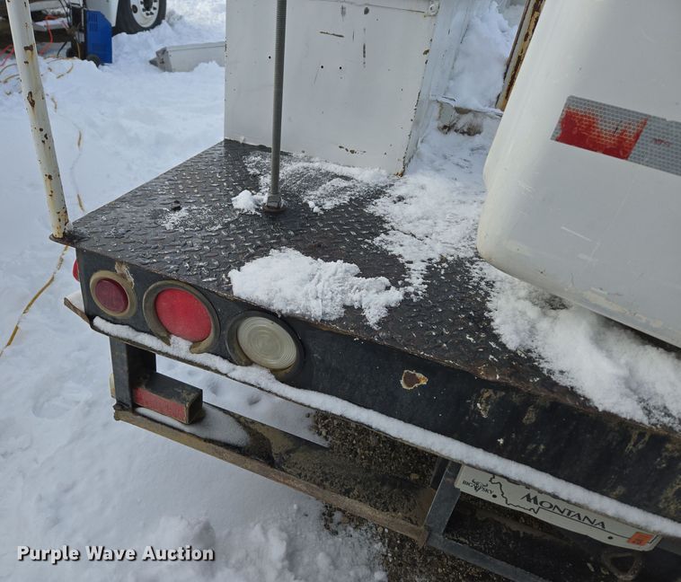image for item ER5060 1999 Ford F450 Super Duty bucket truck