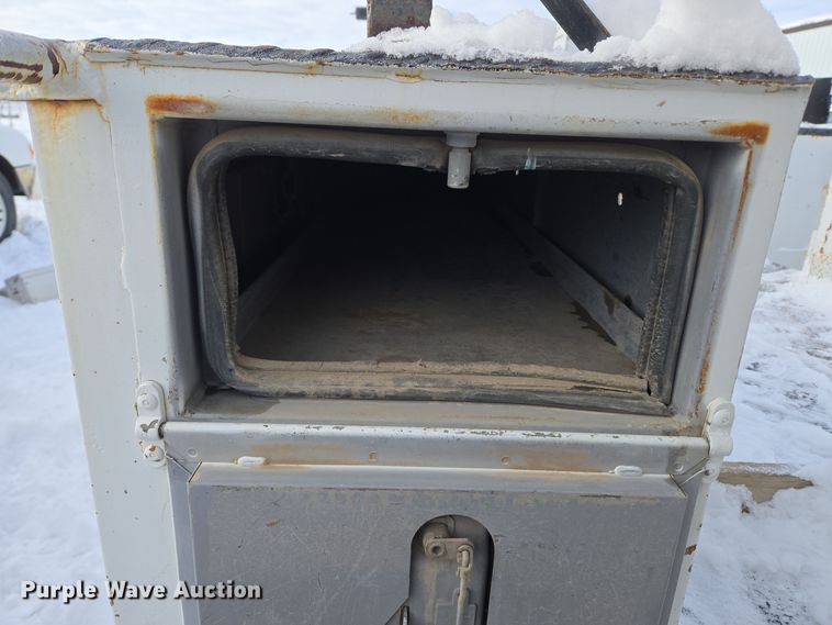 image for item ER5060 1999 Ford F450 Super Duty bucket truck