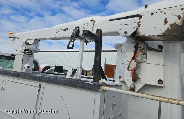 image for item ER5060 1999 Ford F450 Super Duty bucket truck