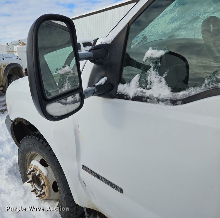 image for item ER5060 1999 Ford F450 Super Duty bucket truck