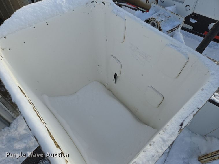 image for item ER5060 1999 Ford F450 Super Duty bucket truck