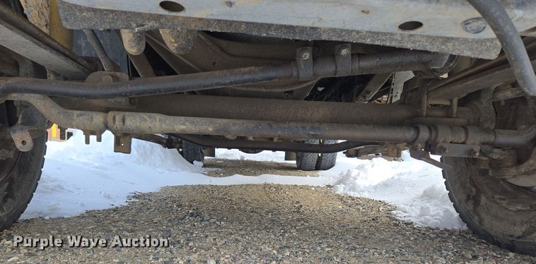 image for item ER5060 1999 Ford F450 Super Duty bucket truck