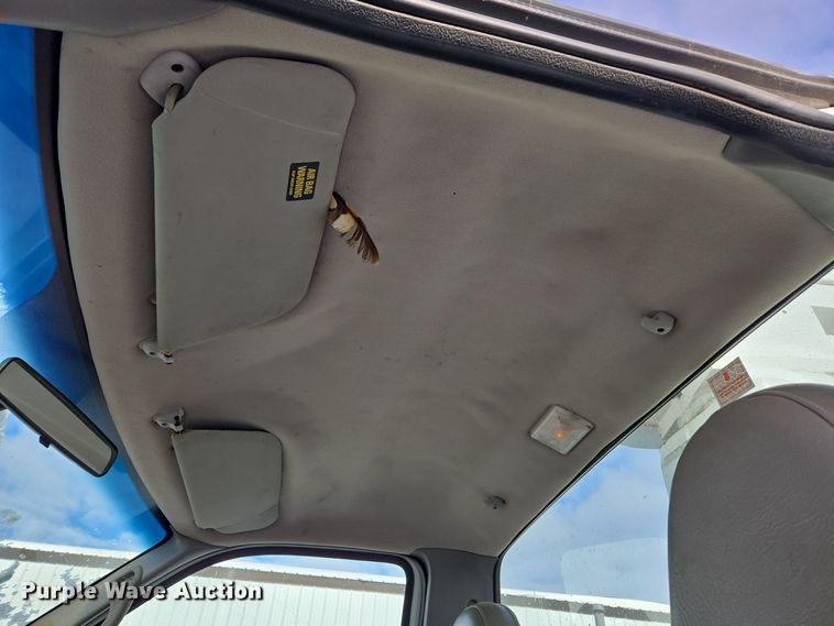 image for item ER5060 1999 Ford F450 Super Duty bucket truck