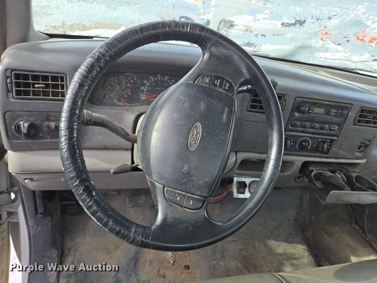 image for item ER5060 1999 Ford F450 Super Duty bucket truck