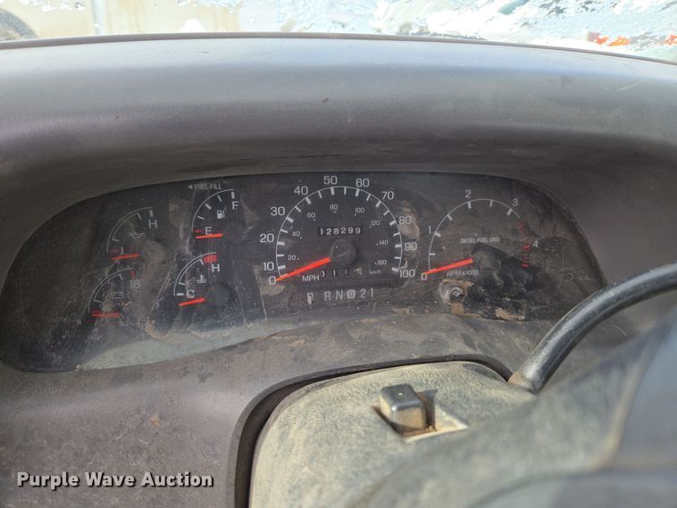 image for item ER5060 1999 Ford F450 Super Duty bucket truck