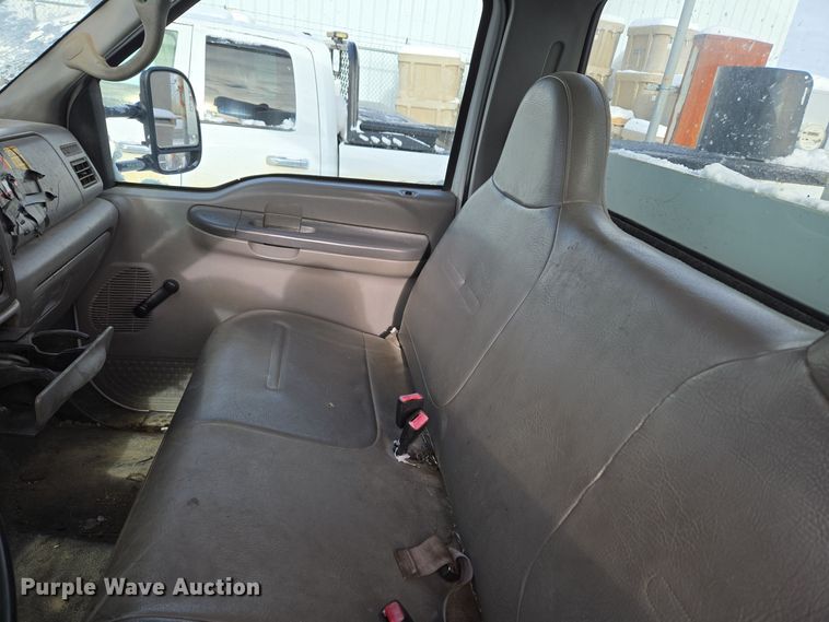 image for item ER5060 1999 Ford F450 Super Duty bucket truck