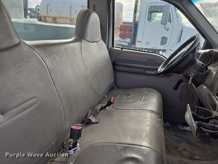 image for item ER5060 1999 Ford F450 Super Duty bucket truck