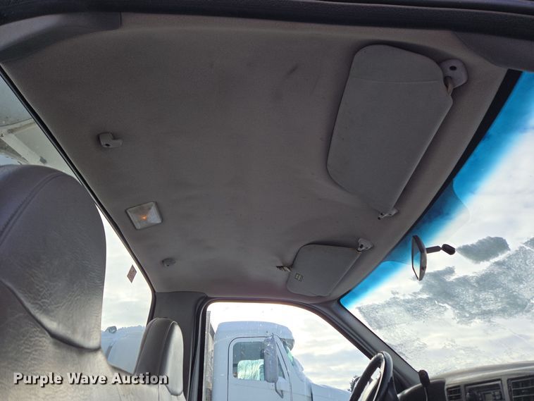 image for item ER5060 1999 Ford F450 Super Duty bucket truck