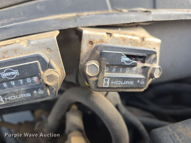 image for item ER5060 1999 Ford F450 Super Duty bucket truck