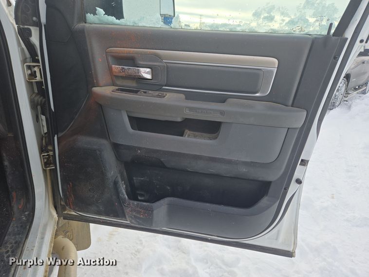 image for item ER5061 2014 Dodge Ram 2500 Crew Cab pickup truck