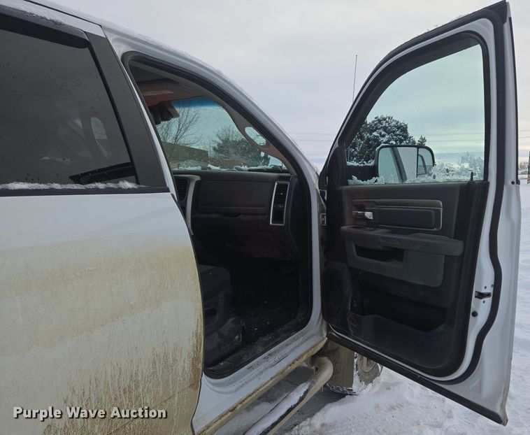 image for item ER5061 2014 Dodge Ram 2500 Crew Cab pickup truck