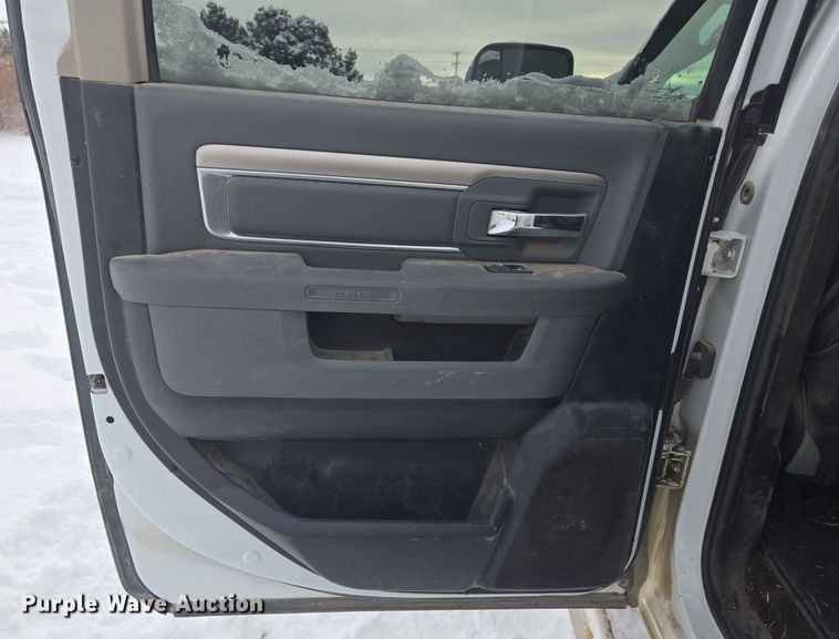 image for item ER5061 2014 Dodge Ram 2500 Crew Cab pickup truck