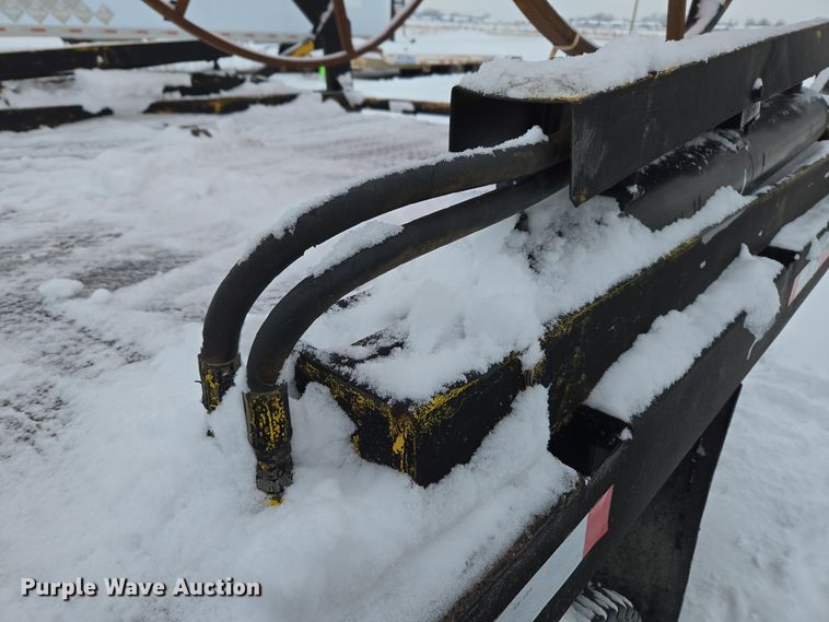 image for item ER5062 1998 Ford F-800 flatbed truck