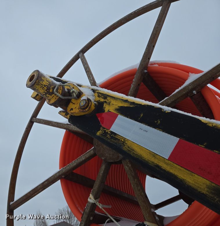 image for item ER5062 1998 Ford F-800 flatbed truck