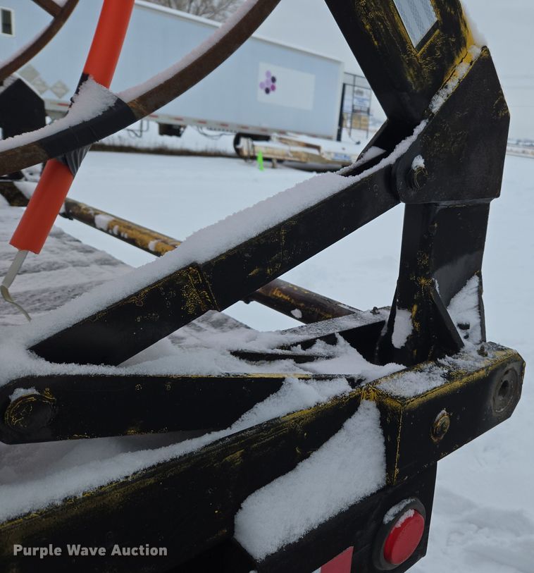 image for item ER5062 1998 Ford F-800 flatbed truck