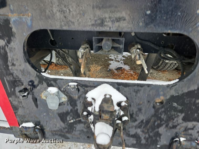 image for item ER5062 1998 Ford F-800 flatbed truck