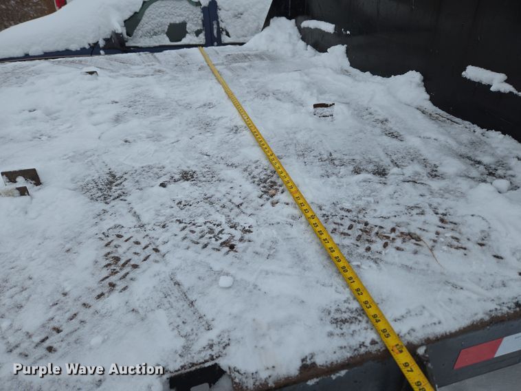 image for item ER5062 1998 Ford F-800 flatbed truck