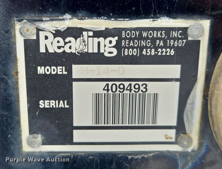 image for item ER5062 1998 Ford F-800 flatbed truck