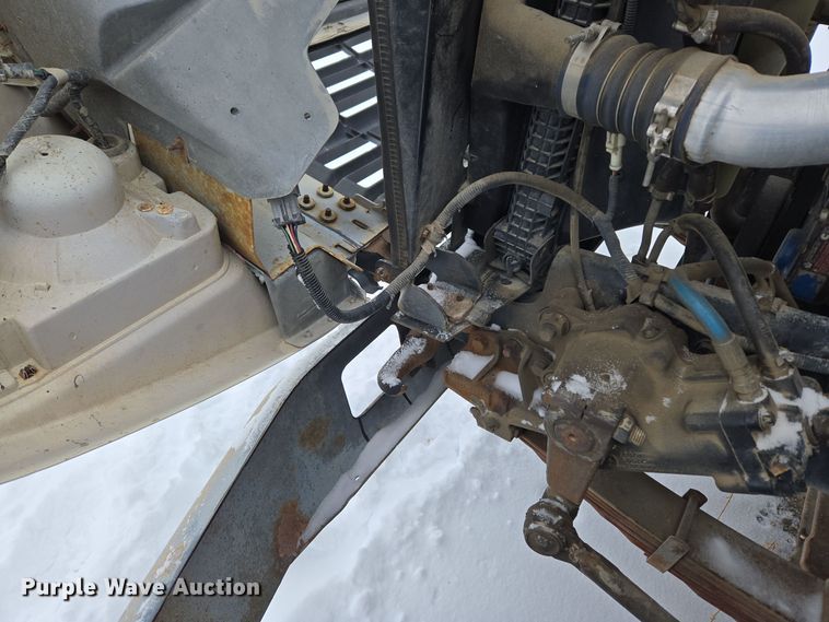 image for item ER5062 1998 Ford F-800 flatbed truck