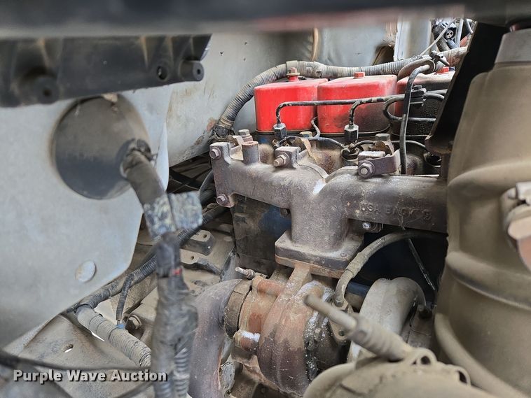 image for item ER5062 1998 Ford F-800 flatbed truck