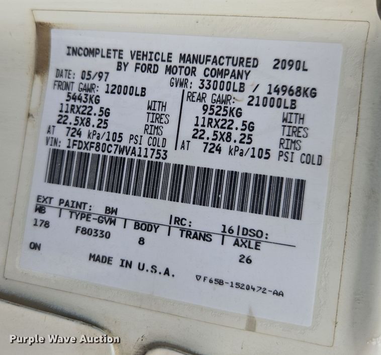 image for item ER5062 1998 Ford F-800 flatbed truck