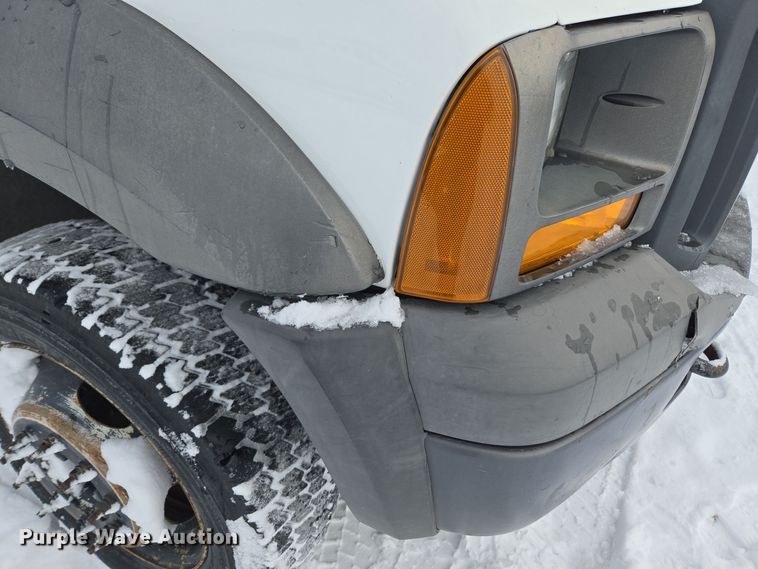 image for item ER5063 2005 Ford F550 Super Duty bucket truck