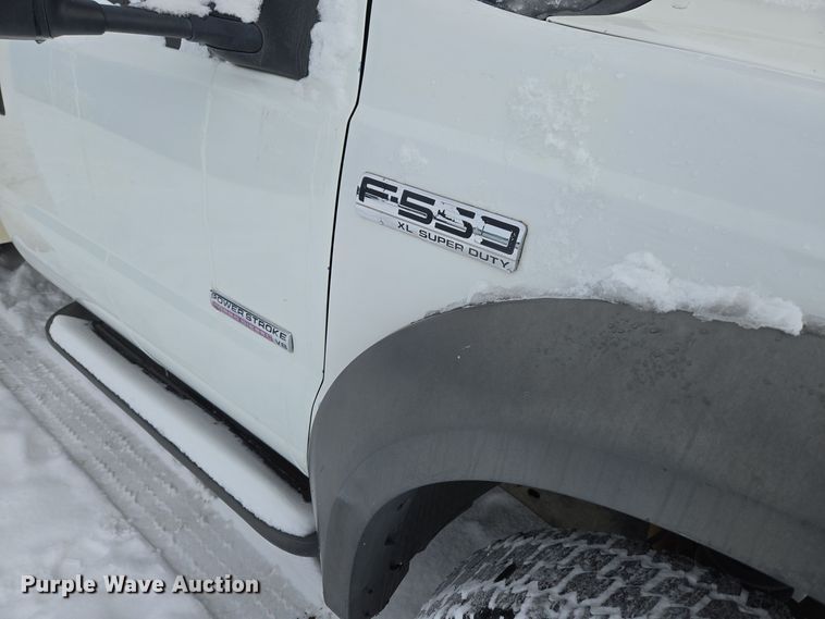 image for item ER5063 2005 Ford F550 Super Duty bucket truck