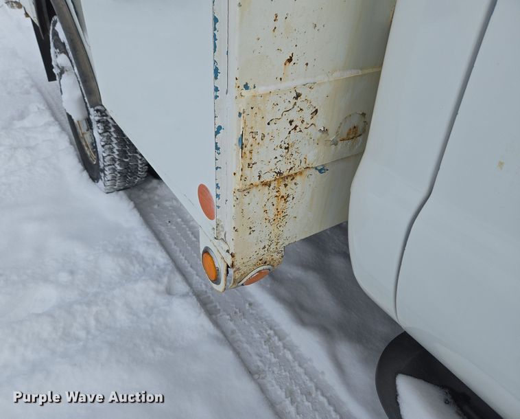 image for item ER5063 2005 Ford F550 Super Duty bucket truck