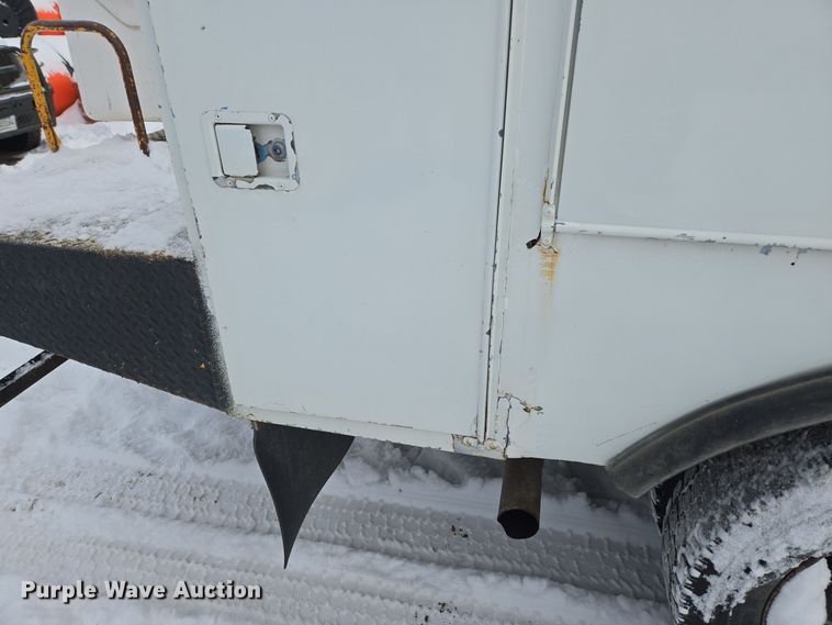 image for item ER5063 2005 Ford F550 Super Duty bucket truck