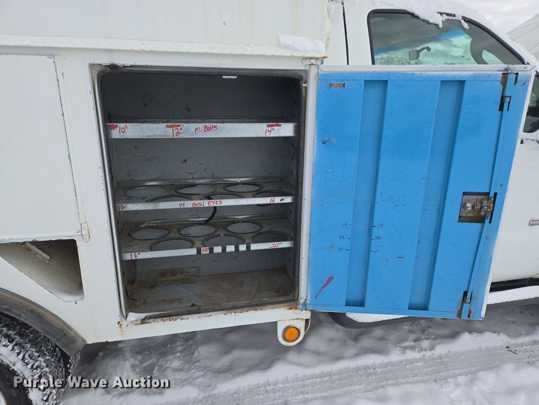 image for item ER5063 2005 Ford F550 Super Duty bucket truck