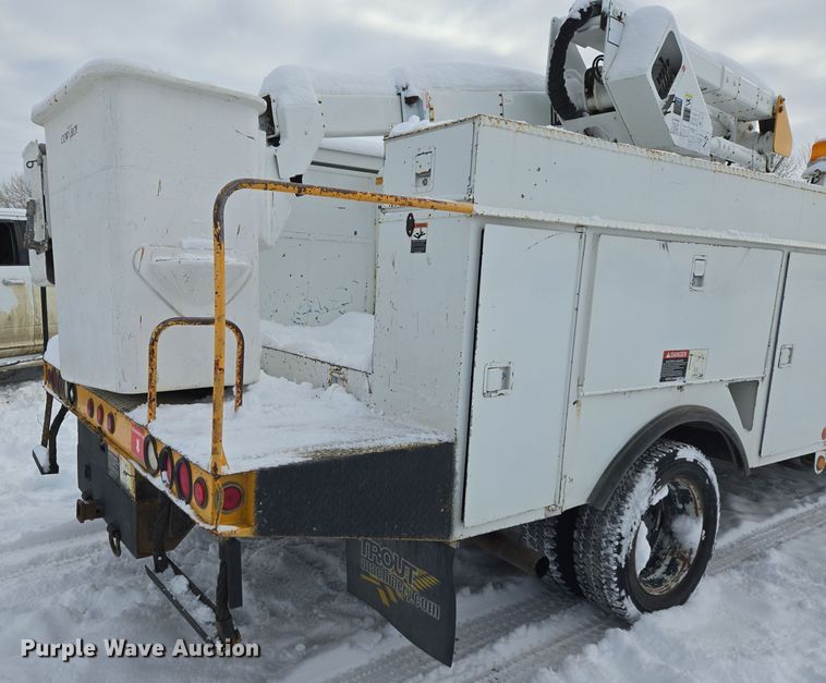 image for item ER5063 2005 Ford F550 Super Duty bucket truck
