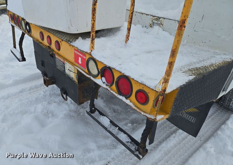 image for item ER5063 2005 Ford F550 Super Duty bucket truck