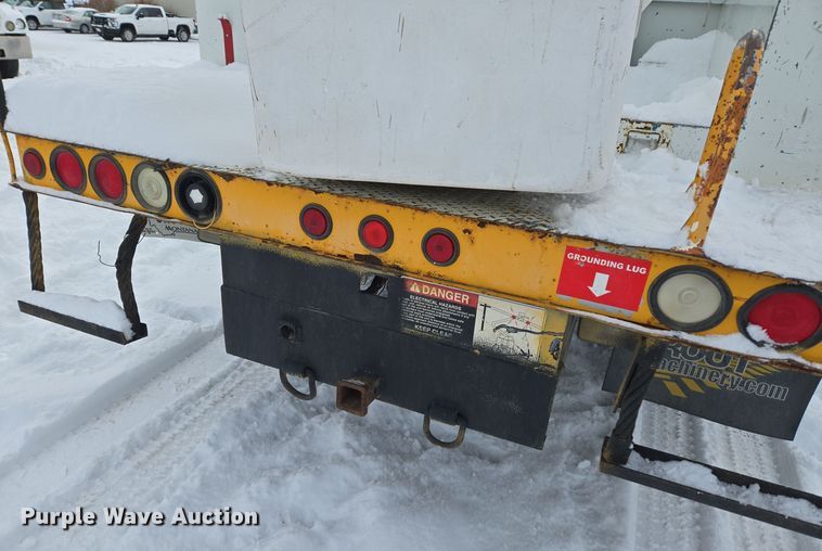 image for item ER5063 2005 Ford F550 Super Duty bucket truck